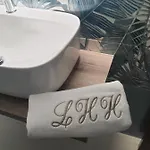 Luxury House Guest house Diamante