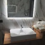 Guest house Luxury House 4*