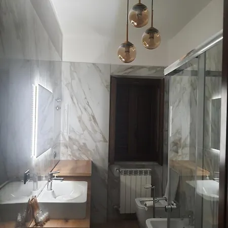 Luxury House 4*
