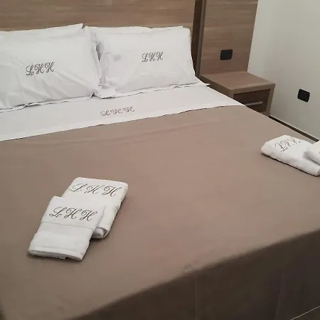 Luxury House Гостевой дом