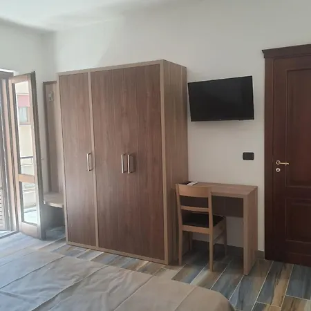 Luxury House Гостевой дом 4*